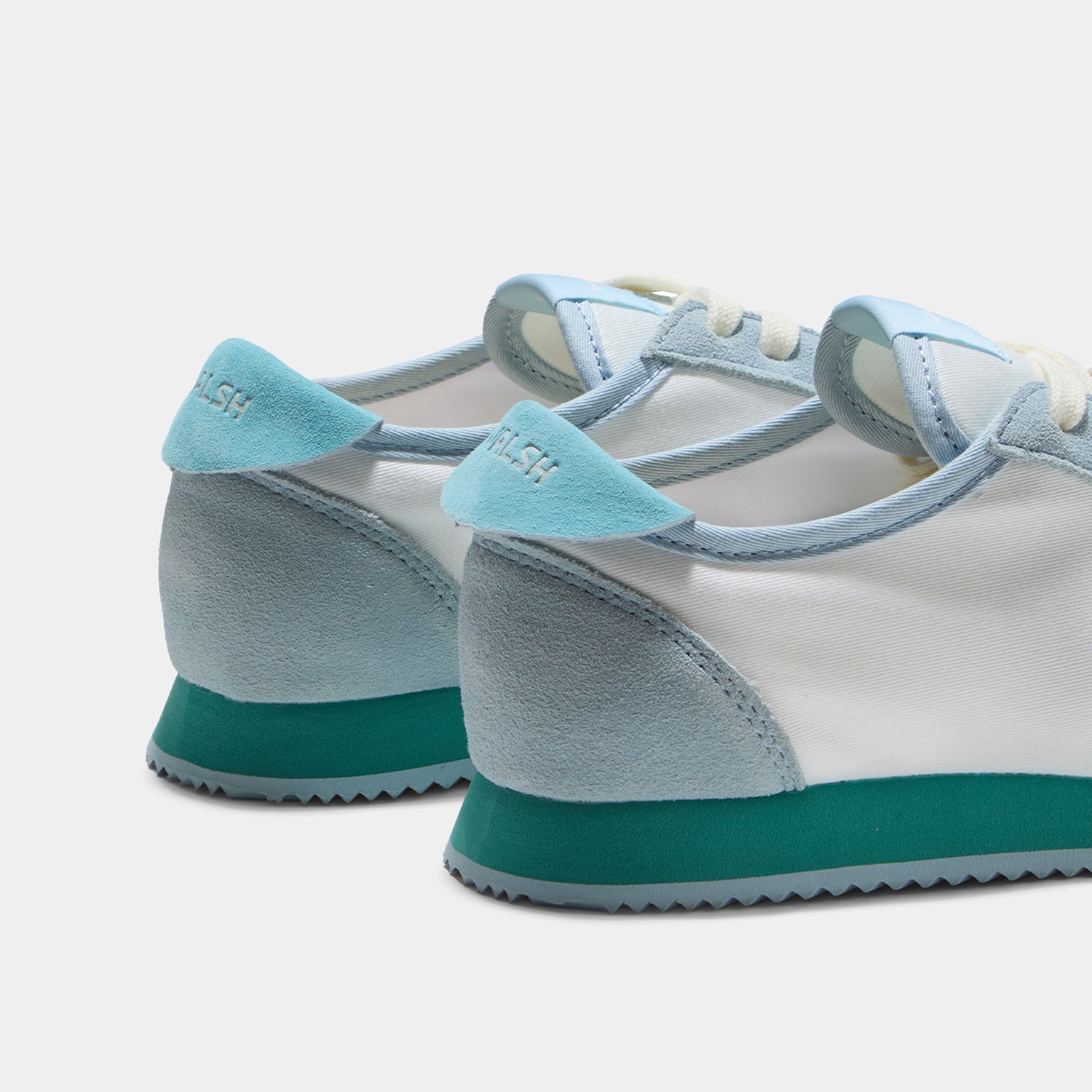 Gymmie - Pale Cyan & Verdigris