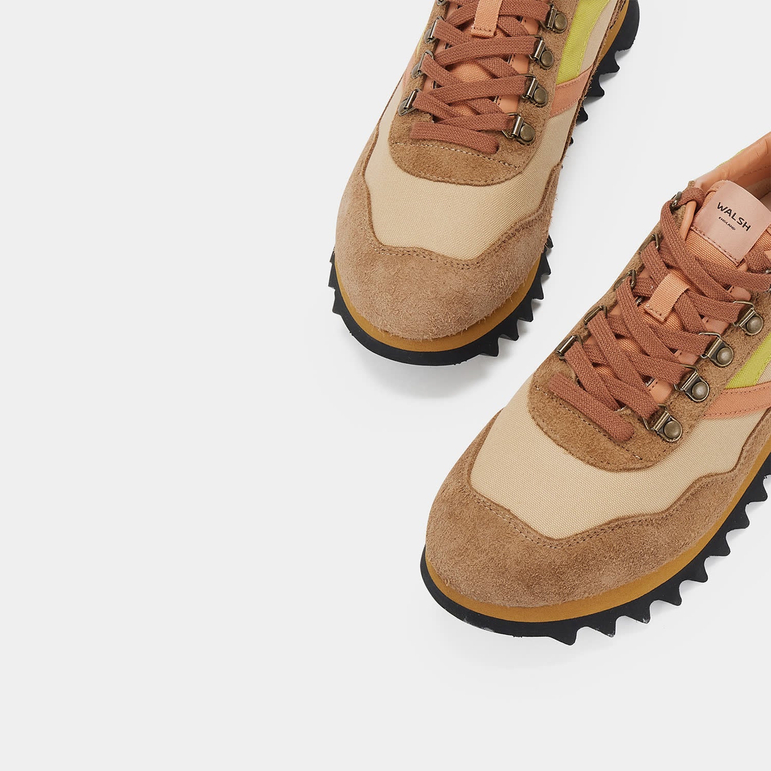 #color_Brown & Camel